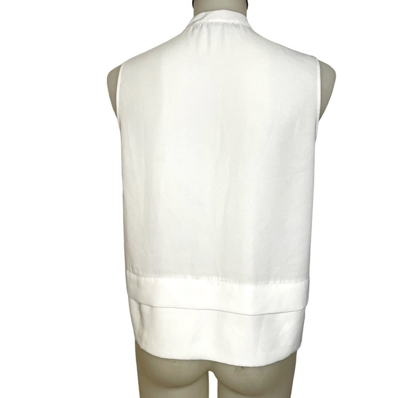 White Chiffon Sleeveless Blouse With Cargo Pockets 🤍 - Picture 2 of 8